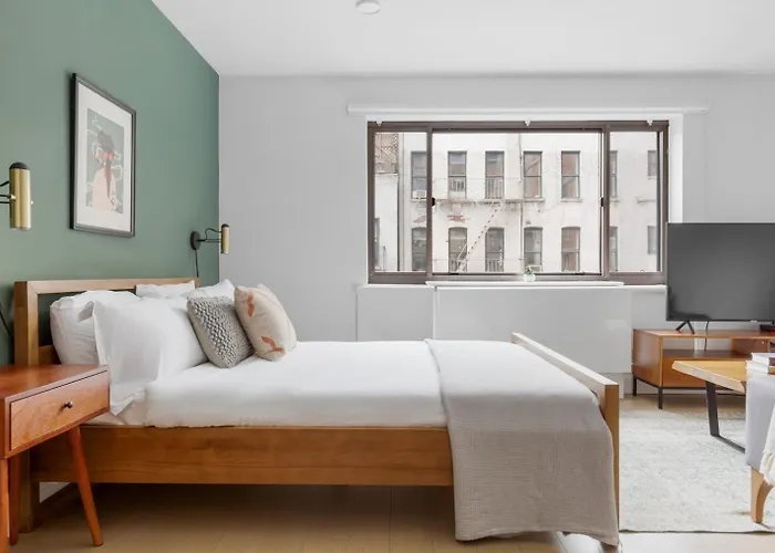 Sparkling Midtown Studio W Gym Nr Times Sq Nyc-228
