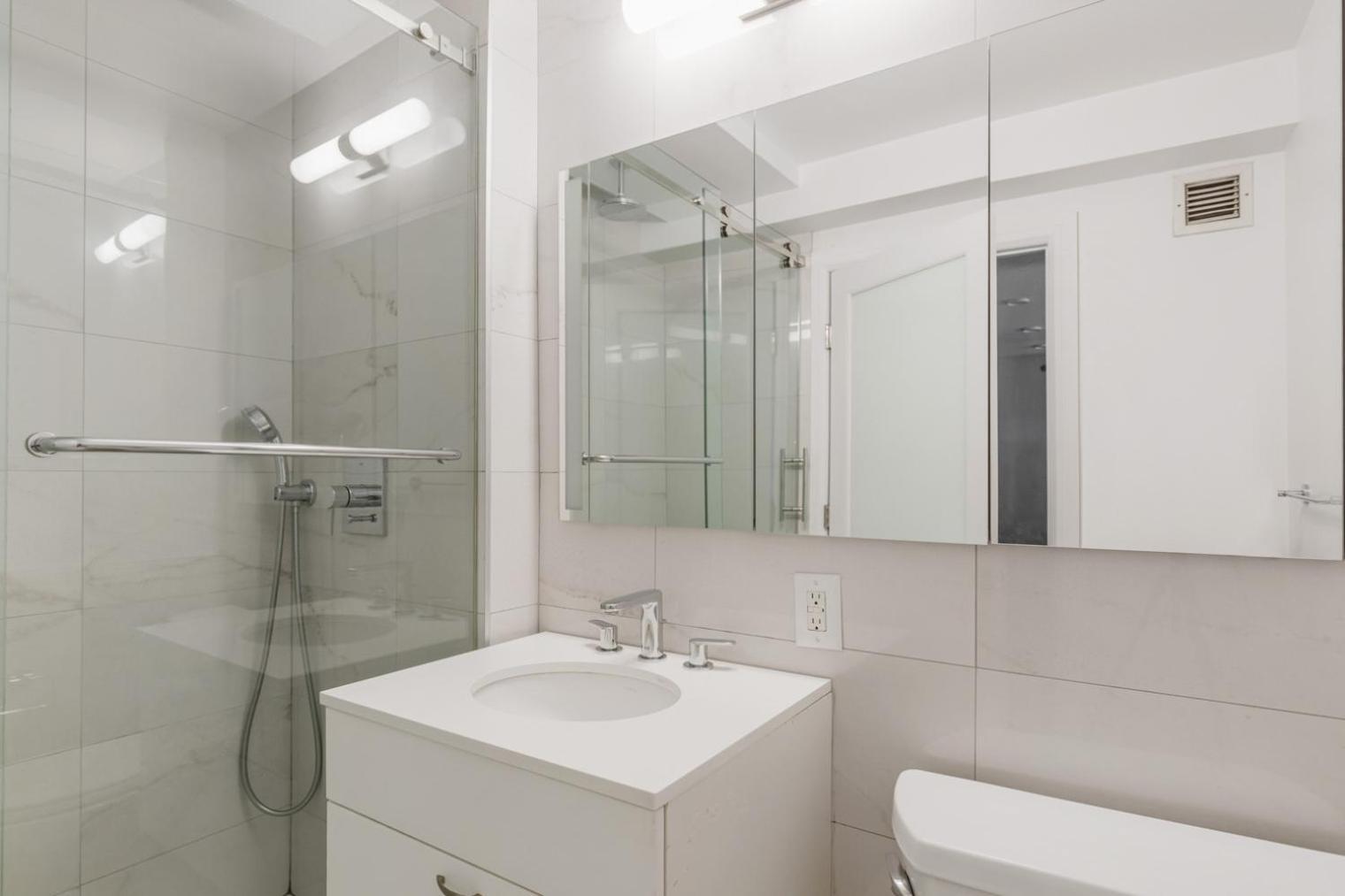 Sparkling Midtown W Gym Nr Times Sq Nyc-228